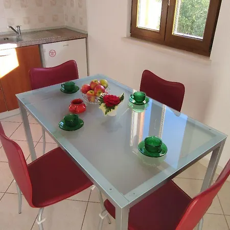 Vera Apartman Bol